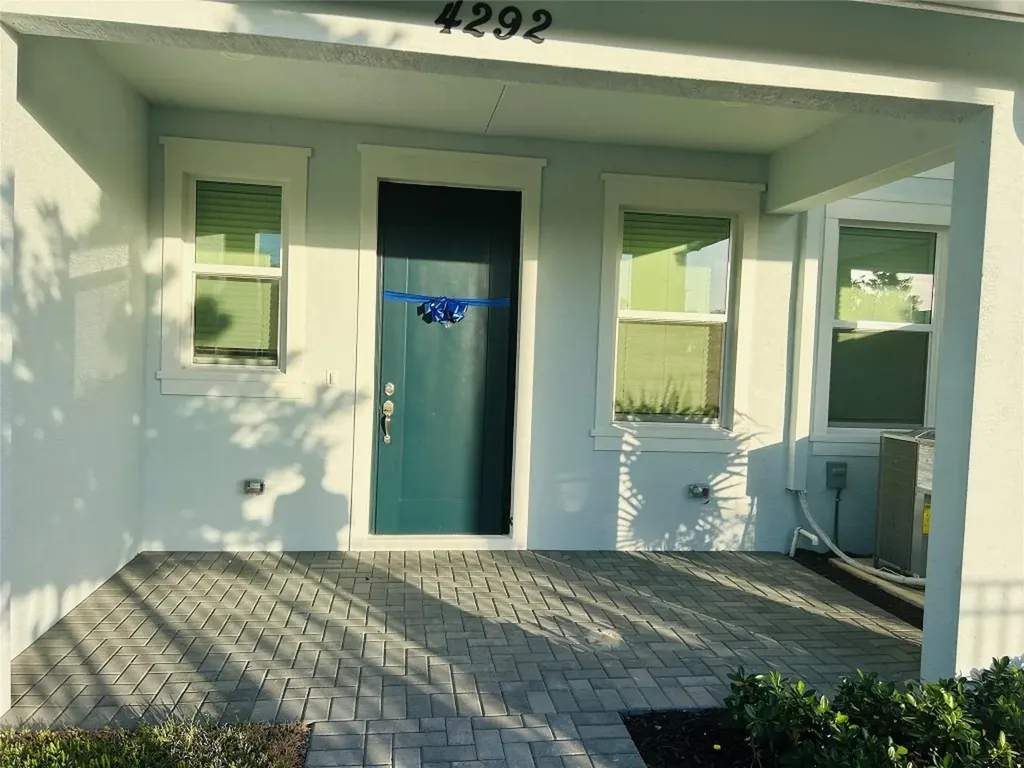 4292 S Longwood Lake Square Westlake FL 33470