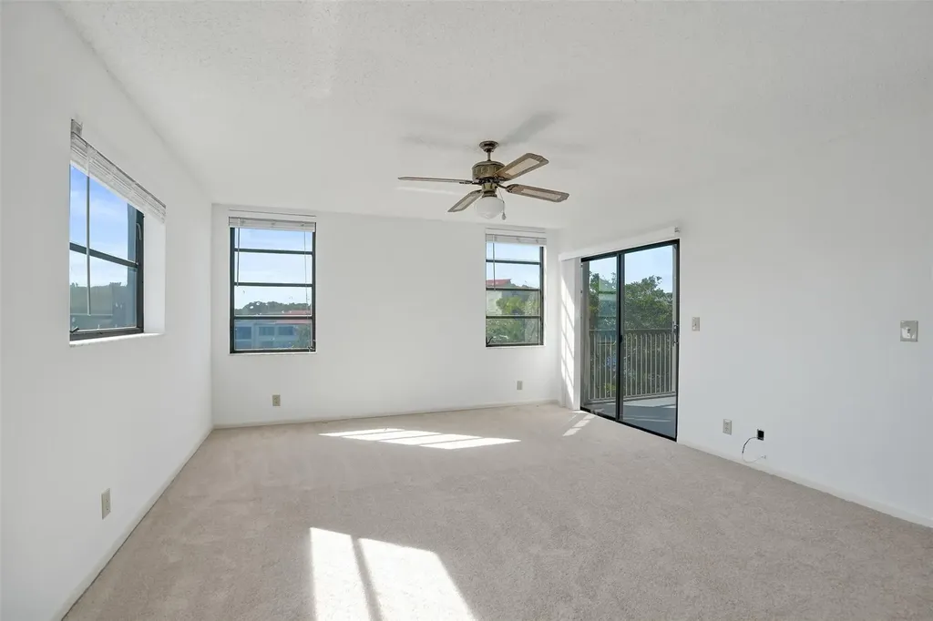 2221 Cypress Island Drive Pompano Beach FL 33069