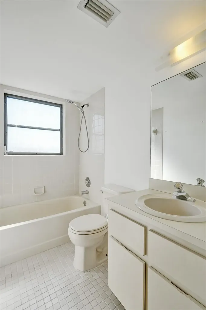2221 Cypress Island Drive Pompano Beach FL 33069