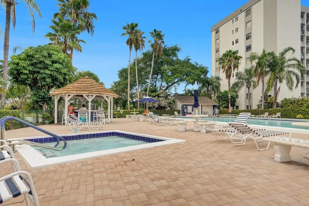 2221 Cypress Island Drive Pompano Beach FL 33069
