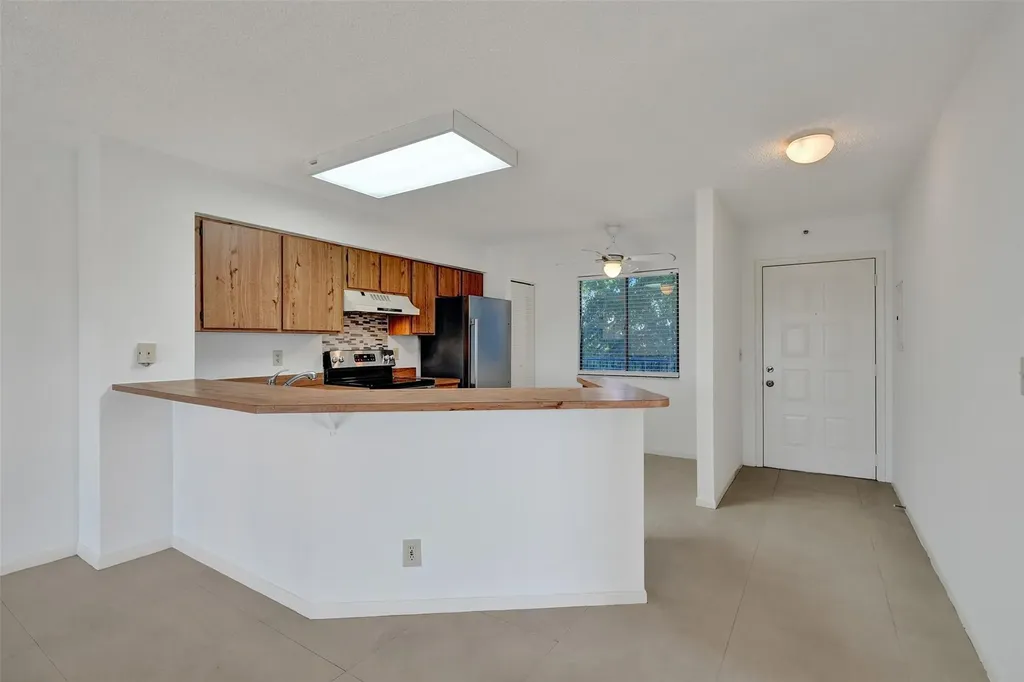 2221 Cypress Island Drive Pompano Beach FL 33069