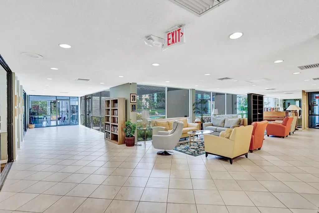 2221 Cypress Island Drive Pompano Beach FL 33069