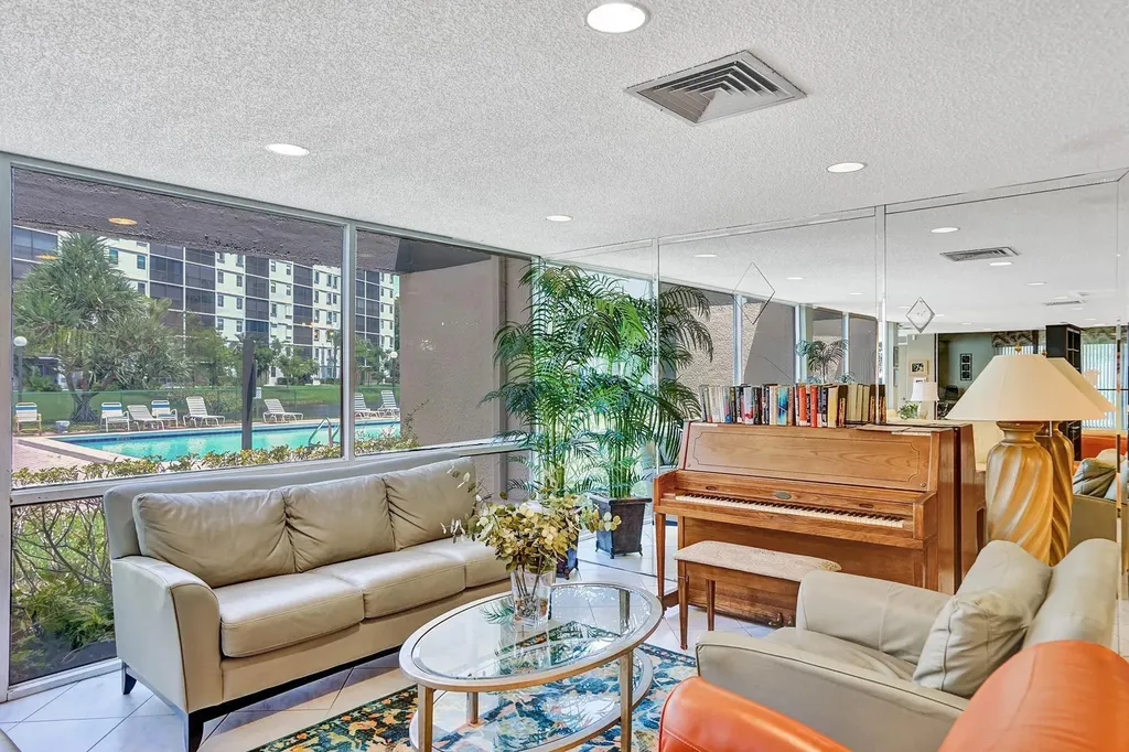 2221 Cypress Island Drive Pompano Beach FL 33069