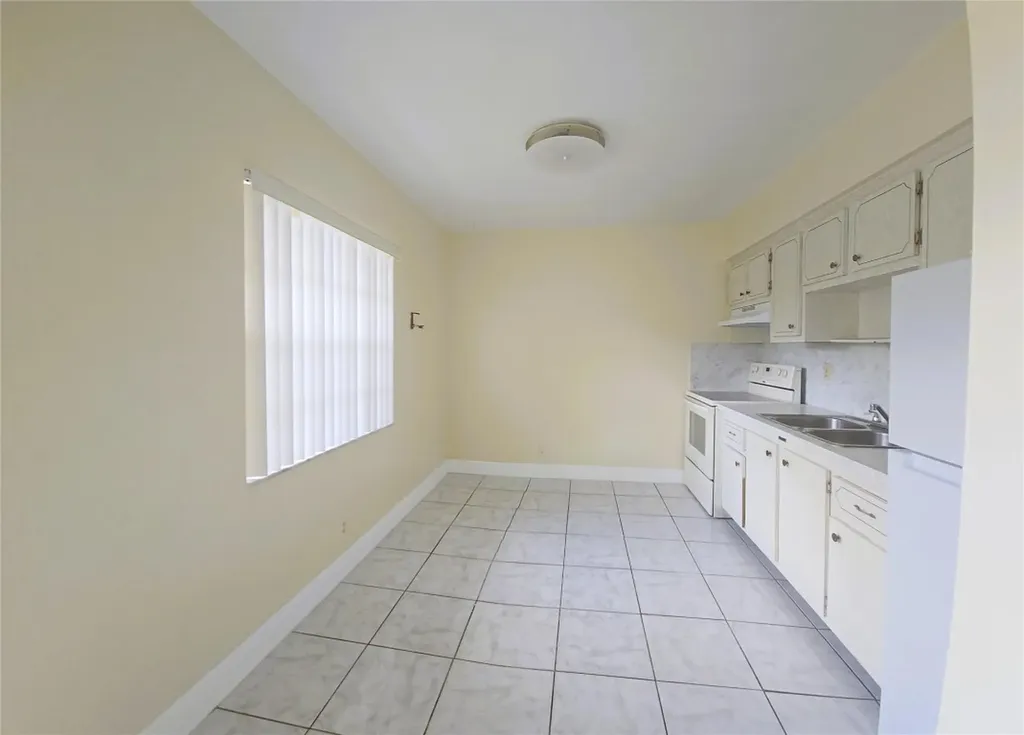 3980 NW 30th Terrace Lauderdale Lakes FL 33309