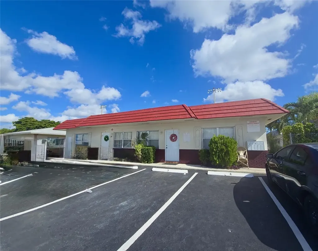 3980 NW 30th Terrace Lauderdale Lakes FL 33309