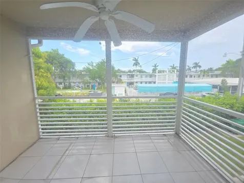 2131 NE 42nd Court Lighthouse Point FL 33064