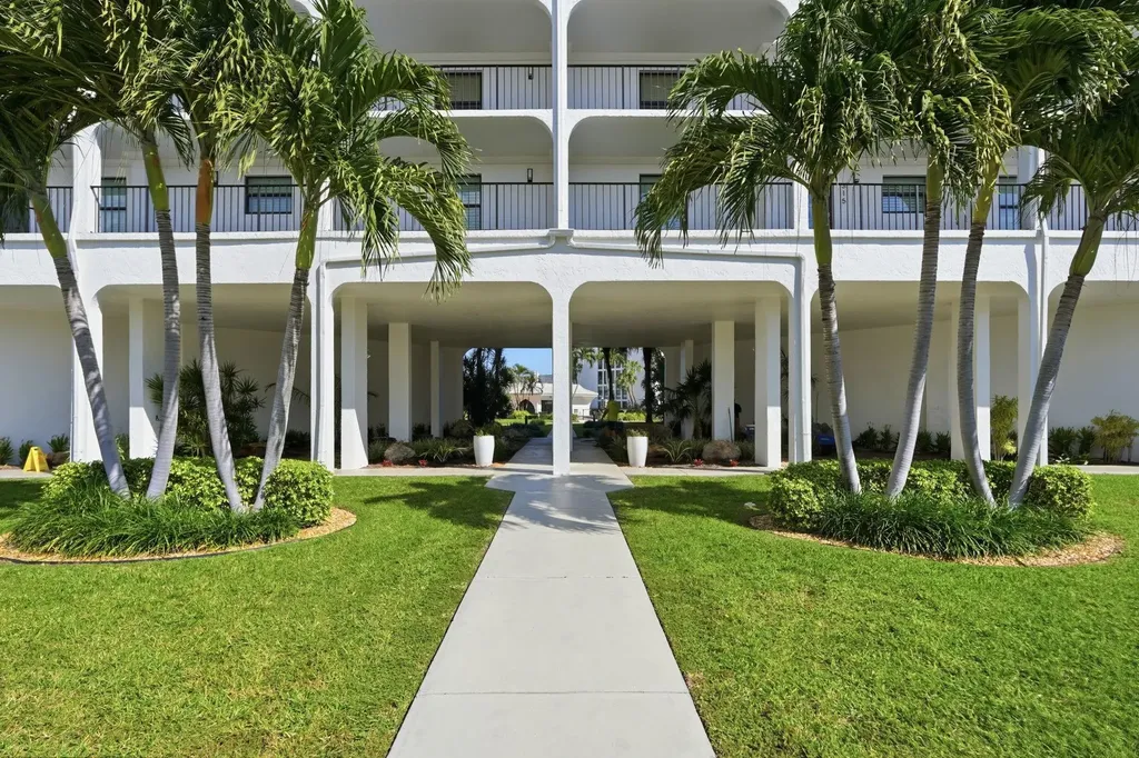 1629 Riverview Road Deerfield Beach FL 33441