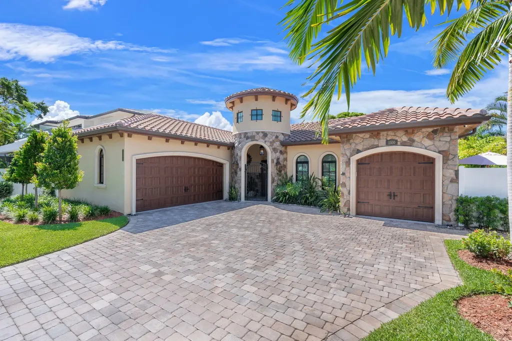 2500 NE 14th Street Fort Lauderdale FL 33304