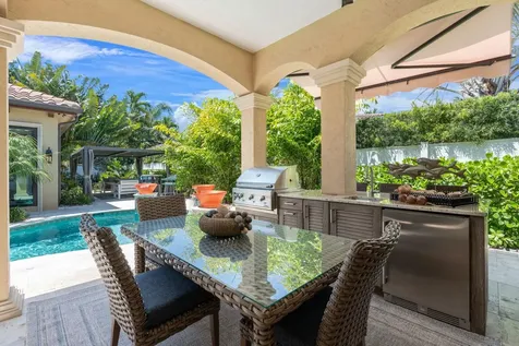 2500 NE 14th Street Fort Lauderdale FL 33304
