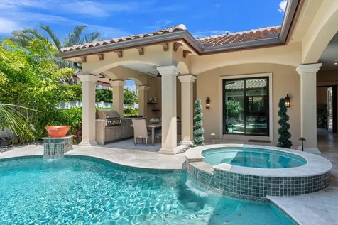 2500 NE 14th Street Fort Lauderdale FL 33304