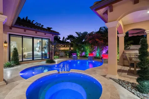 2500 NE 14th Street Fort Lauderdale FL 33304