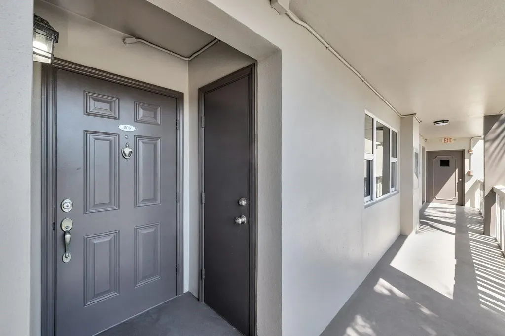 3111 NE 51st Street Fort Lauderdale FL 33308