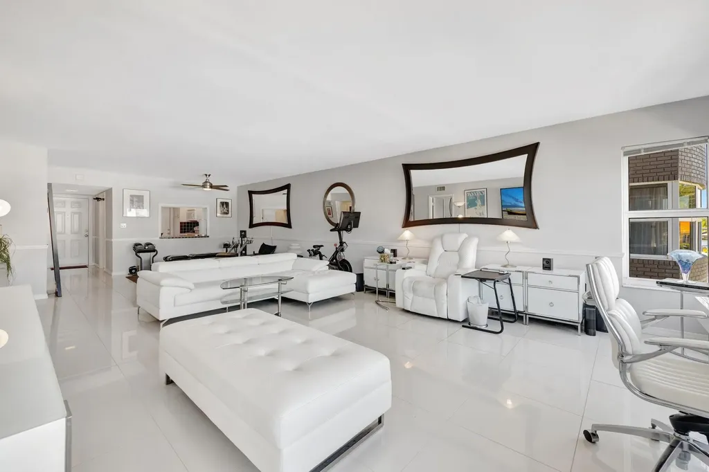 3111 NE 51st Street Fort Lauderdale FL 33308