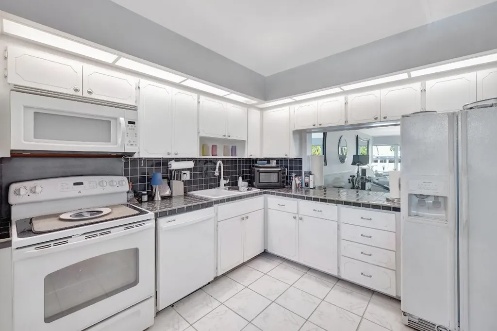 3111 NE 51st Street Fort Lauderdale FL 33308