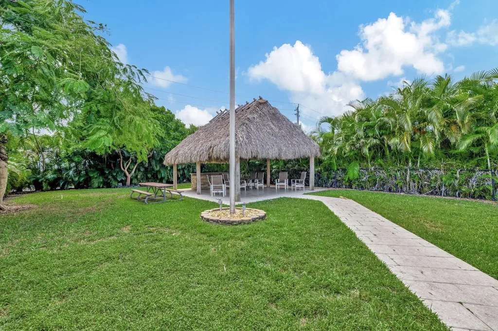 3111 NE 51st Street Fort Lauderdale FL 33308