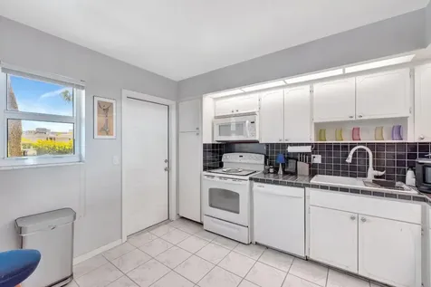 3111 NE 51st Street Fort Lauderdale FL 33308