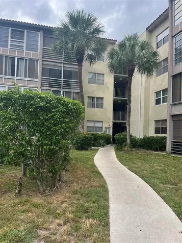 1800 SW 81 Ave N 81 Ave Lauderdale Avenue North Lauderdale FL 33068