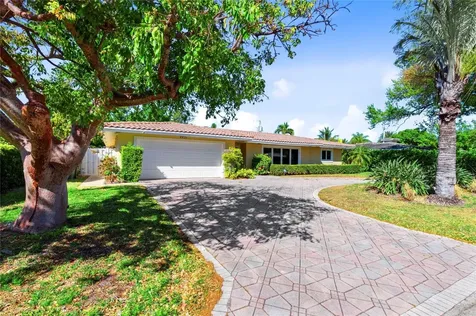 2231 NE 34th Court Lighthouse Point FL 33064