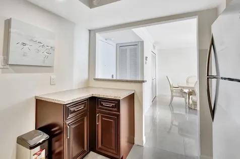2000 S Ocean Boulevard Lauderdale By The Sea FL 33062