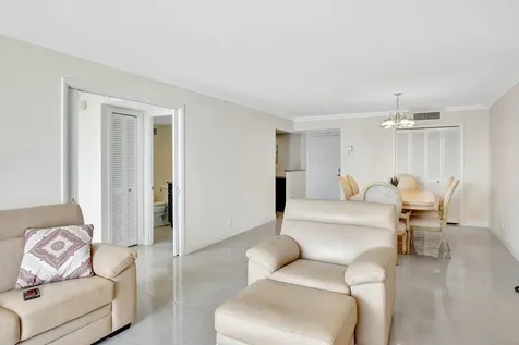 2000 S Ocean Boulevard Lauderdale By The Sea FL 33062