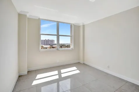 2000 S Ocean Boulevard Lauderdale By The Sea FL 33062