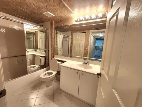 7763 Southampton Terrace Tamarac FL 33321