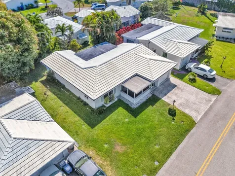 2470 NW 3rd Avenue Pompano Beach FL 33064