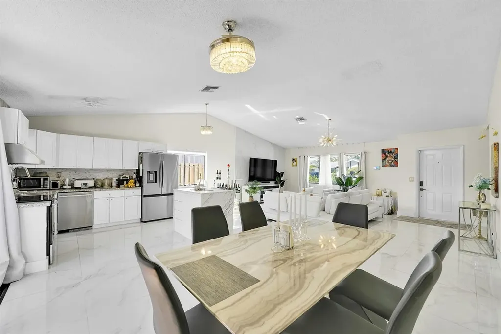 7516 SW 6th Court North Lauderdale FL 33068