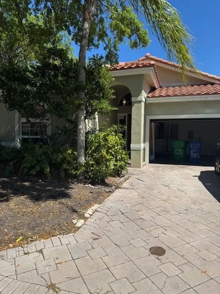1169 NW 117th Avenue Coral Springs FL 33071