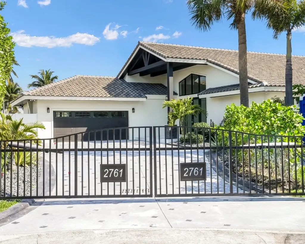 2761 NE 6th Street Pompano Beach FL 33062