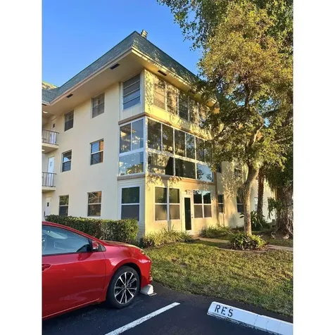 5190 E Sabal Palm Boulevard Tamarac FL 33319