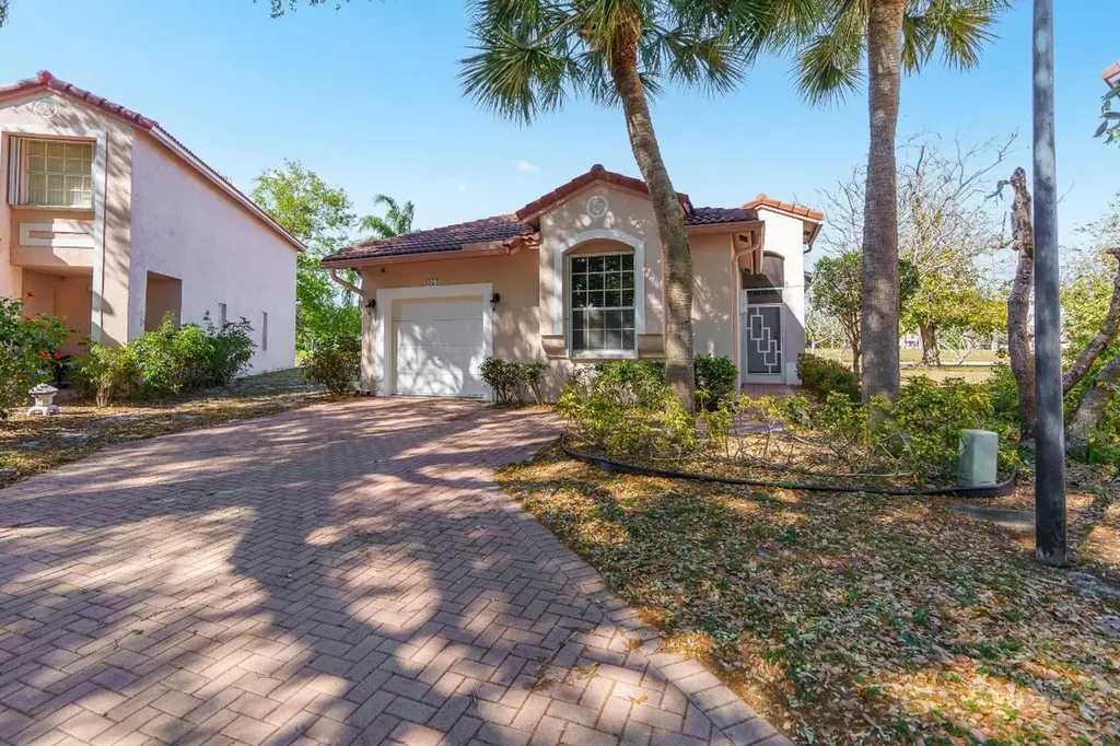 3954 NW 63rd Terrace Coral Springs FL 33067