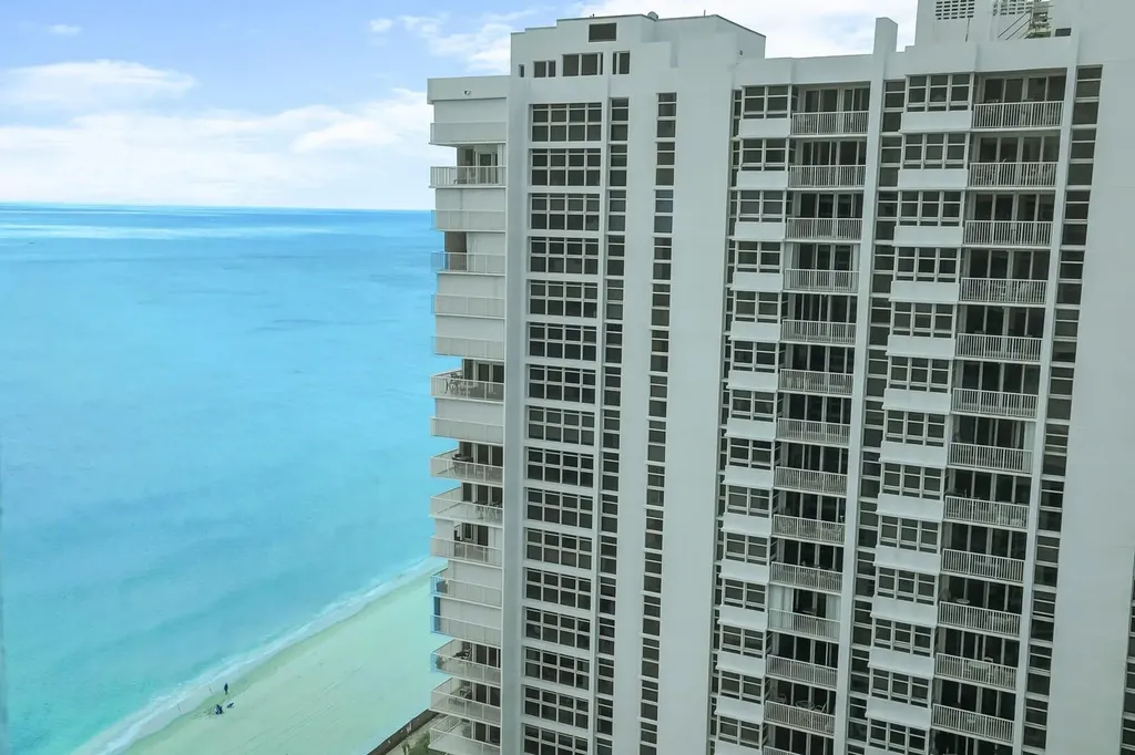 1360 S Ocean Boulevard Pompano Beach FL 33062