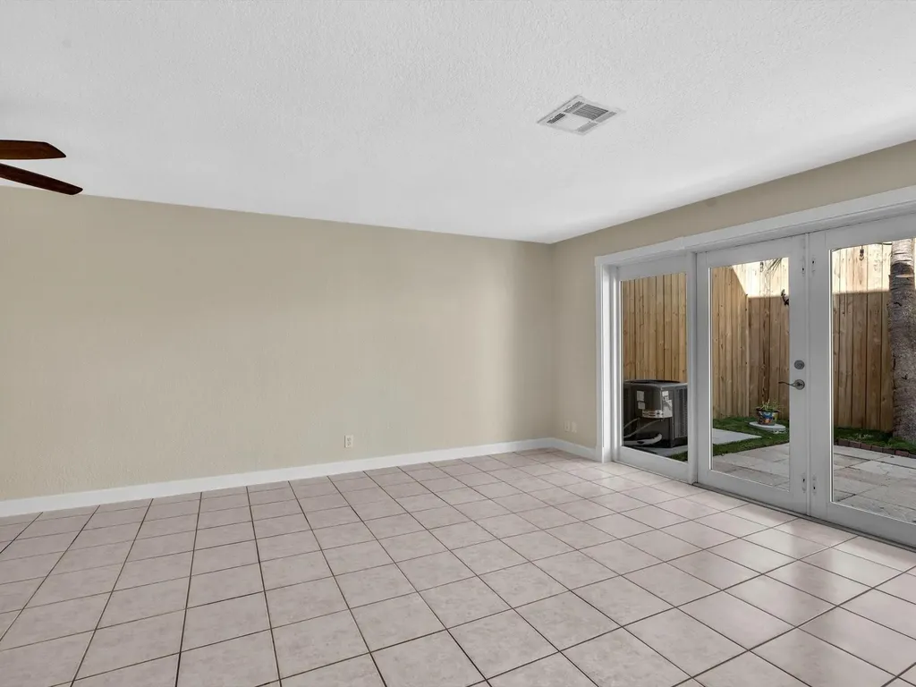499 SE 13th Street Fort Lauderdale FL 33316