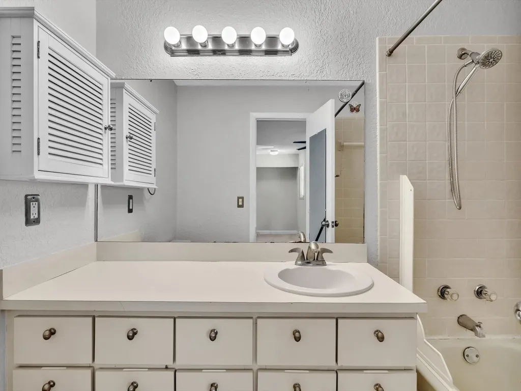 499 SE 13th Street Fort Lauderdale FL 33316