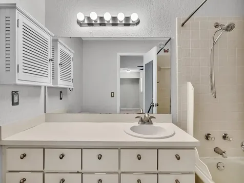 499 SE 13th Street Fort Lauderdale FL 33316