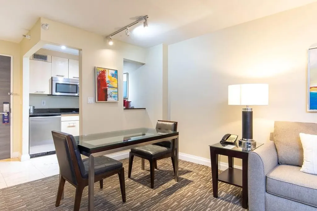 2670 E Sunrise Boulevard Fort Lauderdale FL 33304