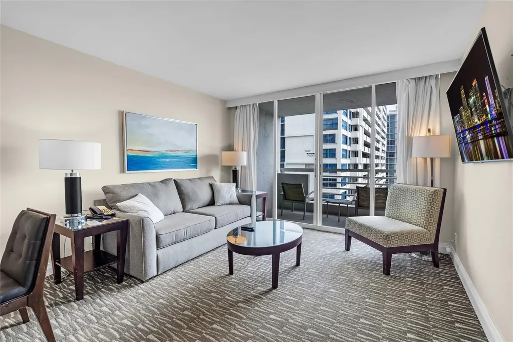 2670 E Sunrise Boulevard Fort Lauderdale FL 33304