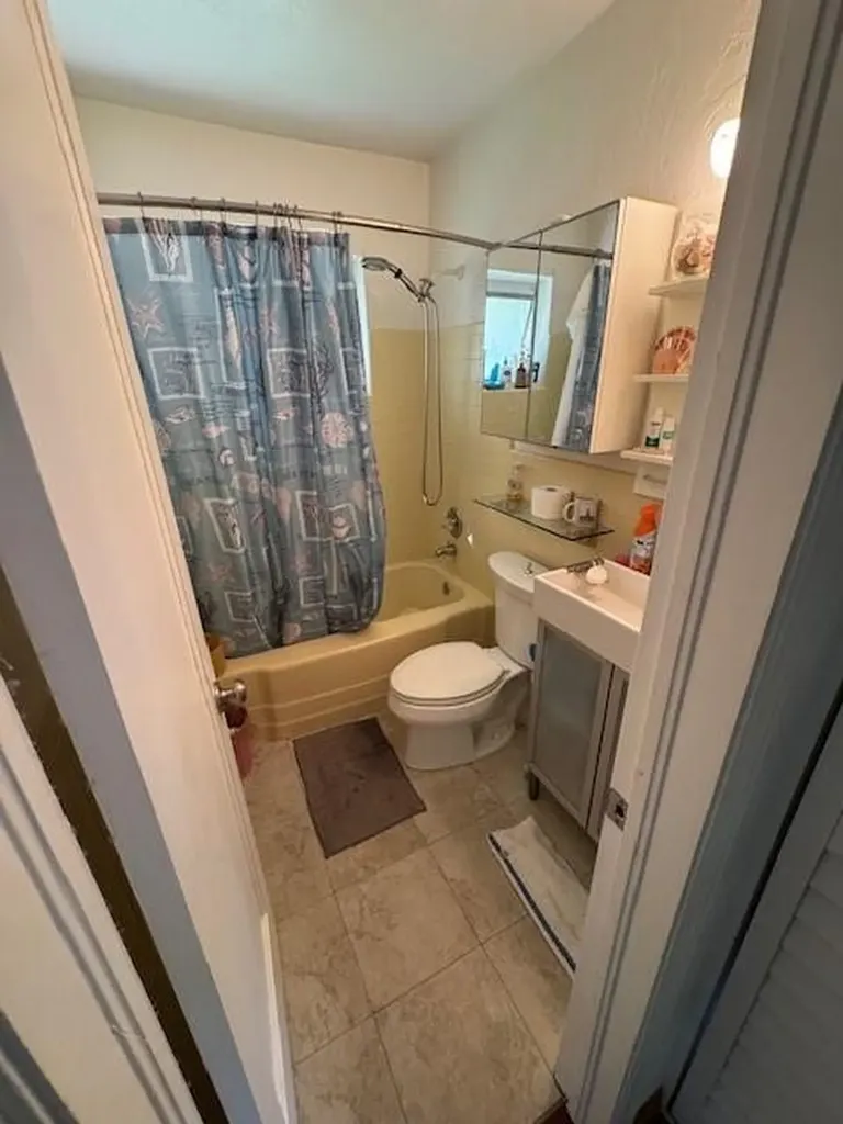 2318 Coolidge Street Hollywood FL 33020