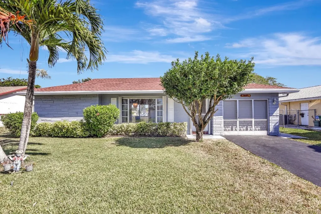 9407 NW 81st Court Tamarac FL 33321