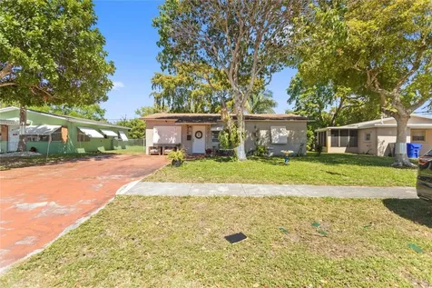 6705 Raleigh Street Hollywood FL 33024