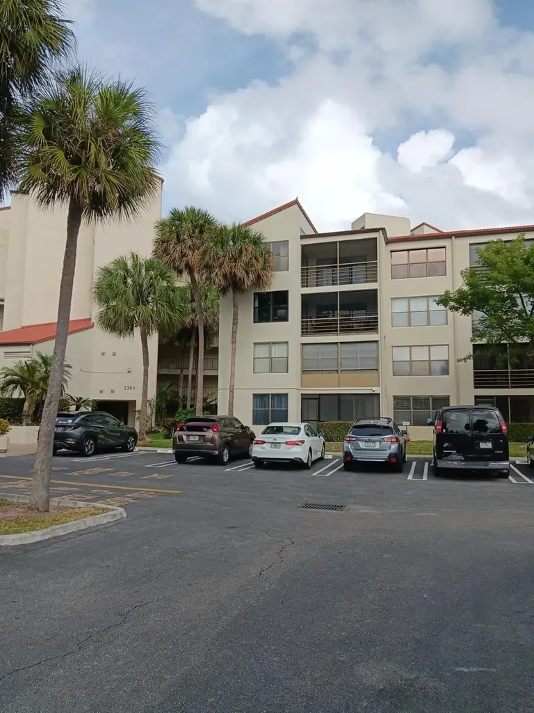 2304 S Cypress Bend Drive Pompano Beach FL 33069
