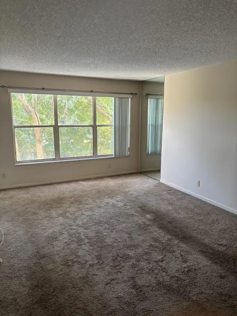 2304 S Cypress Bend Drive Pompano Beach FL 33069