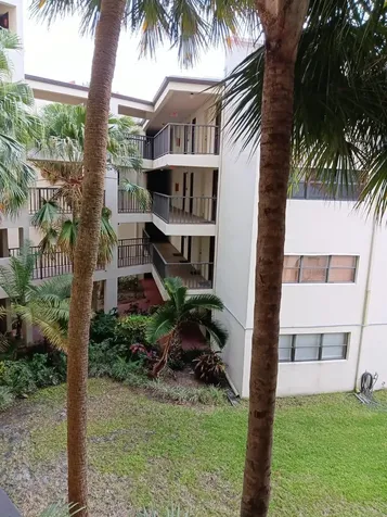 2304 S Cypress Bend Drive Pompano Beach FL 33069