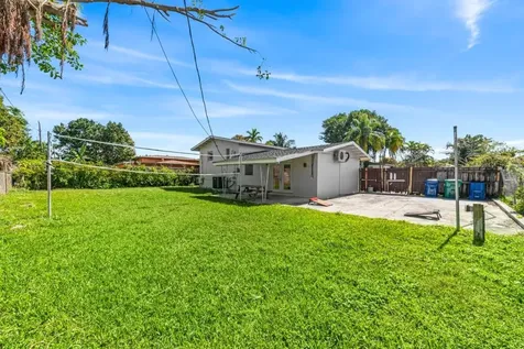 1215 NE 200th Street Miami FL 33179
