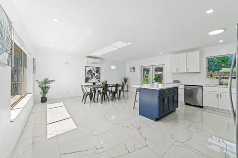 1215 NE 200th Street Miami FL 33179