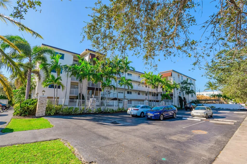 1220 NE 3rd Street Fort Lauderdale FL 33301