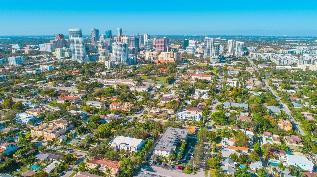 1220 NE 3rd Street Fort Lauderdale FL 33301