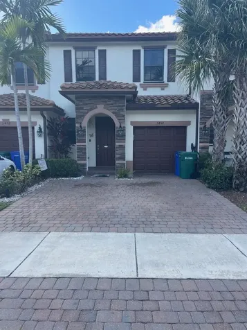 5454 NW 27 Street Margate FL 33063