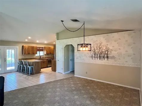 352 SW 85th Avenue Okeechobee FL 34974